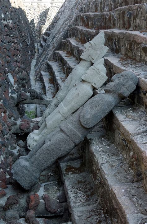 Unearthing the Aztec past, the destruction of the Templo Mayor.